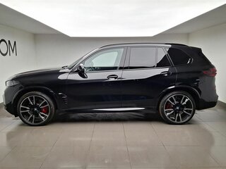 2025 BMW X5 M60i IV (G05/G18) Рестайлинг, чёрный, 20500000 рублей, вид 4