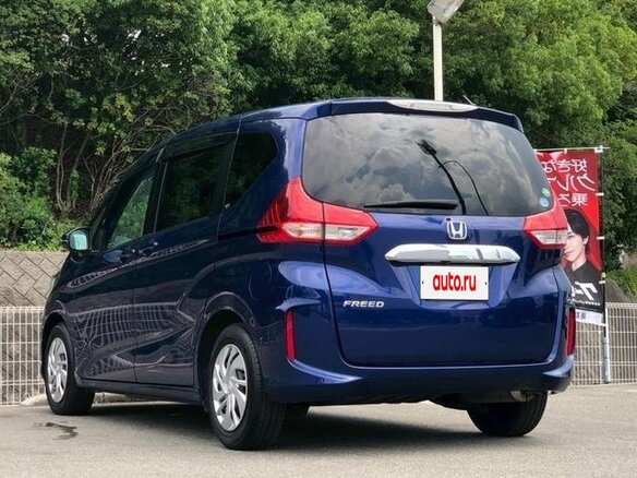 2017 Honda Freed II, синий, 970999 рублей - вид 3