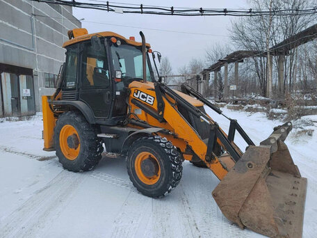 2017 JCB 3CX, золотистый, 5590000 рублей, вид 2