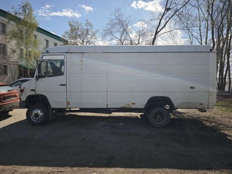 2007 Mercedes-Benz Vario, белый, 3500000 рублей, вид 4