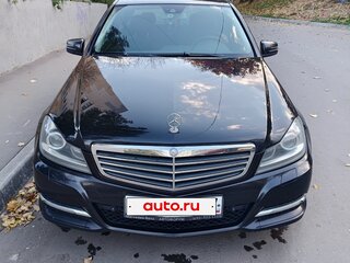 2011 Mercedes-Benz C-Класс 180 BlueEFFICIENCY III (W204) Рестайлинг, чёрный, 1350000 рублей, вид 1