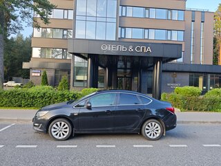 2013 Opel Astra J Рестайлинг, чёрный, 830000 рублей, вид 1