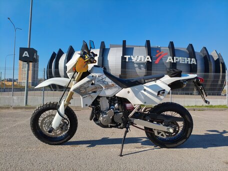 2011 Suzuki DR-Z 400 SM, белый, 490000 рублей, вид 1