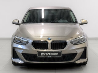 2022 BMW 1 серии 120i III (F52) Рестайлинг, серый, 2990000 рублей, вид 2