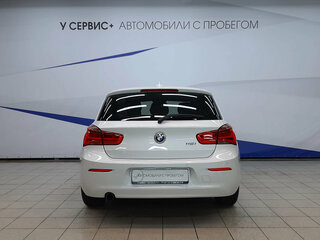 2018 BMW 1 серии 118i II (F20/F21) Рестайлинг 2, белый, 1690000 рублей, вид 4