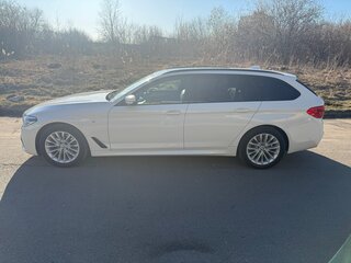 2019 BMW 5 серии 520d VII (G30/G31/G38), белый, 4280000 рублей, вид 3