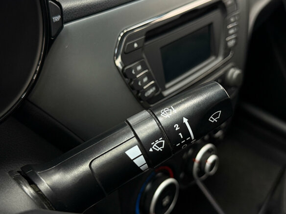 2013 Kia Rio 5-speed III, серый, 1020000 рублей - вид 11
