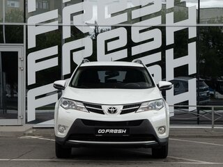 2015 Toyota RAV4 IV (XA40), белый, 1790000 рублей, вид 3