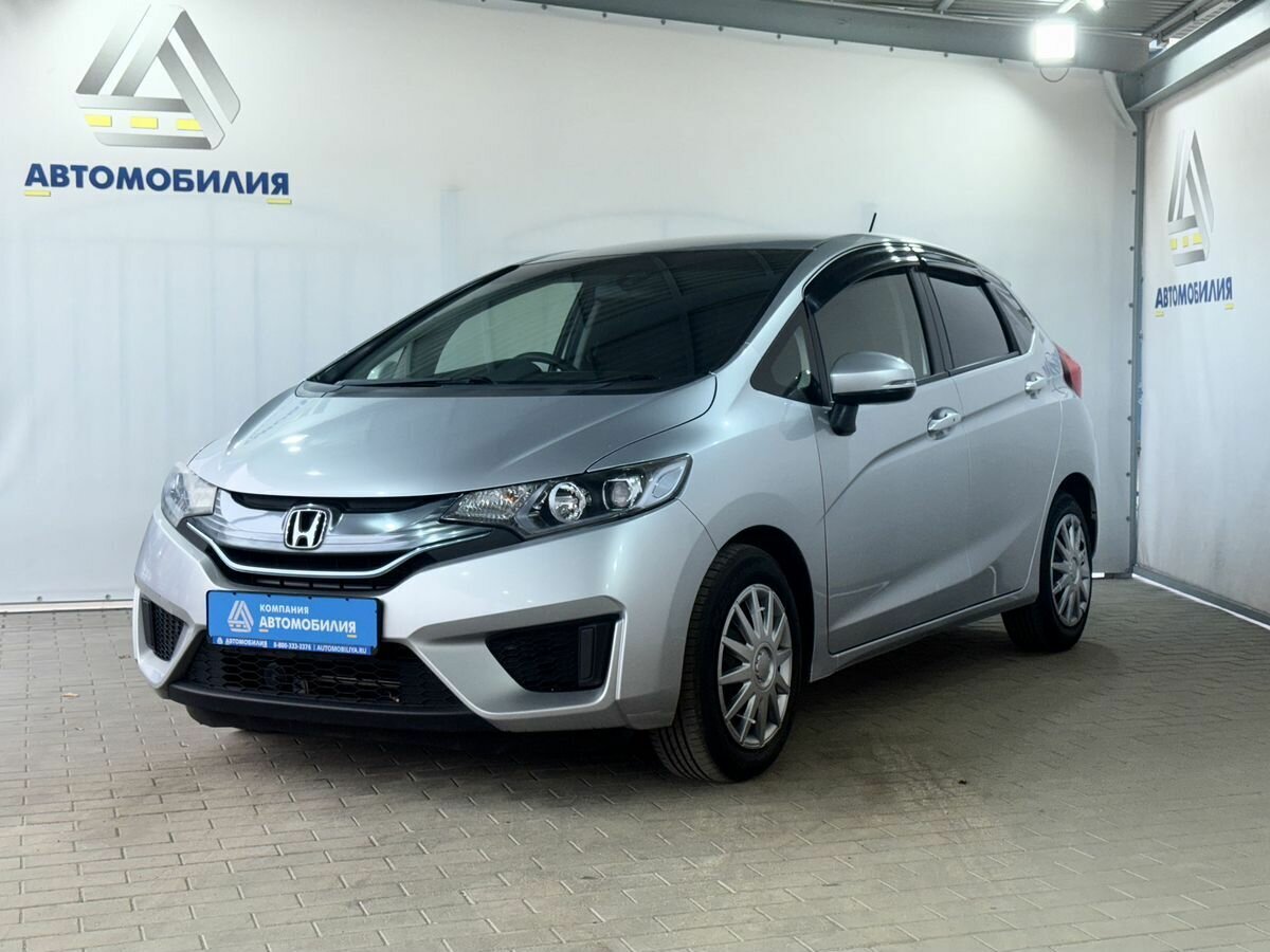 Открыть фотографии: Honda Fit III