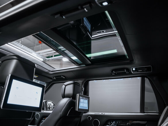 2019 Land Rover Range Rover Long IV Рестайлинг, серебристый, 6190000 рублей - вид 25