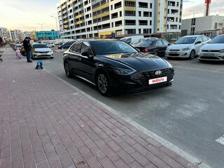 2020 Hyundai Sonata VIII (DN8), чёрный, 1800000 рублей, вид 2