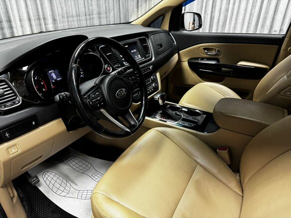 2018 Kia Carnival III, белый - вид 25