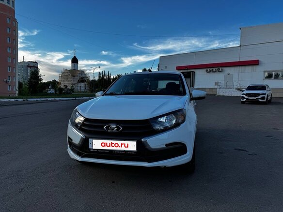 2023 Lada (ВАЗ) Granta I Рестайлинг, белый, 800000 рублей - вид 3