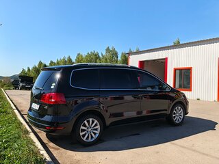 2012 Volkswagen Sharan II, чёрный, 1330000 рублей, вид 4