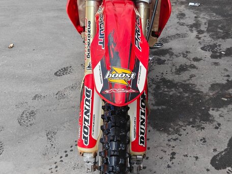 2005 Honda CRF 450R, красный, 210000 рублей, вид 3