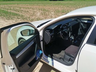 2013 Skoda Octavia III (A7), белый, 1050000 рублей, вид 4