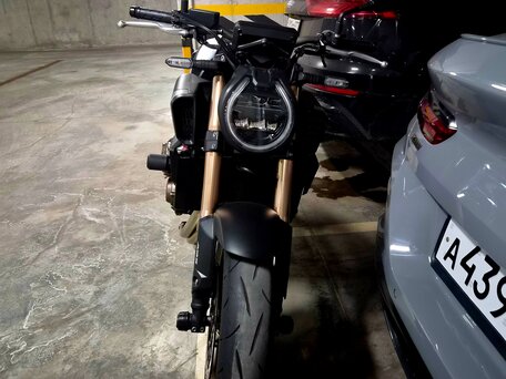 2024 Honda CB 650R, чёрный, 990000 рублей, вид 2