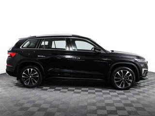 2023 Skoda Kodiaq I Рестайлинг, чёрный, 3588000 рублей, вид 4