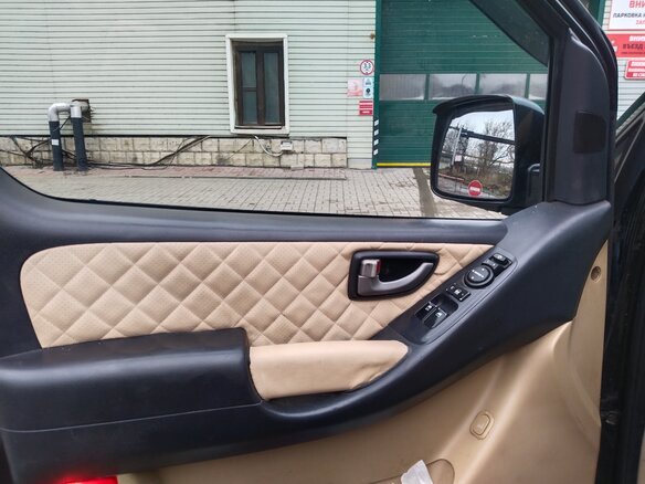 2011 Hyundai Grand Starex I, чёрный, 1650000 рублей - вид 11