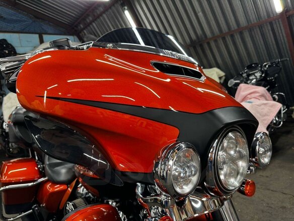 2018 Harley-Davidson Electra Glide, оранжевый, 1880000 рублей - вид 10