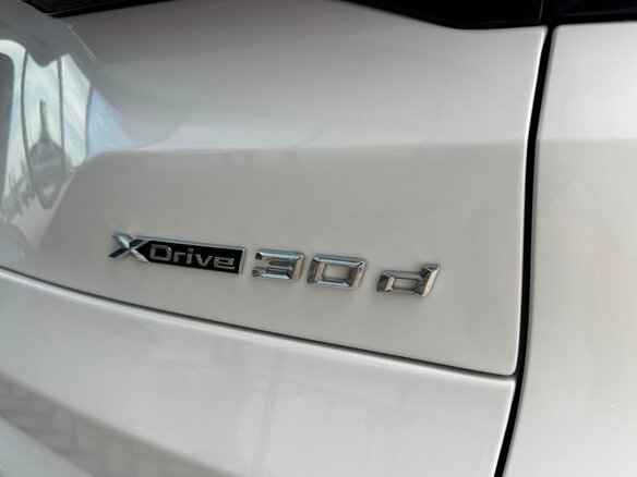 2025 BMW X5 30d IV (G05/G18) Рестайлинг, белый, 12750000 рублей - вид 9