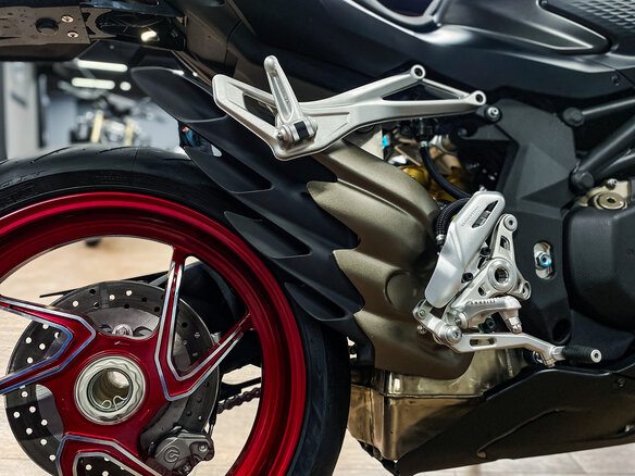 2026 QJMotor SRK 921 RR, чёрный, 1200000 рублей - вид 16