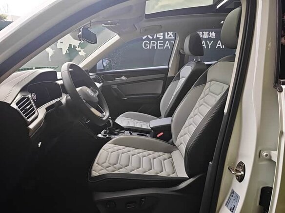2023 Volkswagen Tayron I Рестайлинг, белый, 1955000 рублей - вид 11