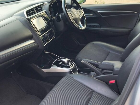 2018 Honda Fit III Рестайлинг, серый, 1350000 рублей - вид 27