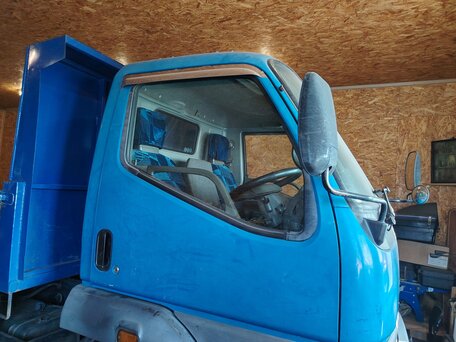 1997 Fuso (Mitsubishi) Canter, синий, 3600000 рублей, вид 1