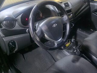 2014 Lada (ВАЗ) Kalina II, чёрный, 299000 рублей, вид 4