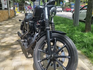 2020 Harley-Davidson Sportster 883, чёрный, 899000 рублей, вид 1
