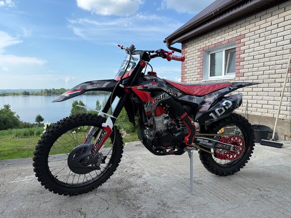 2025 BSE Z7, чёрный, 250000 рублей