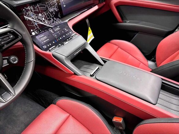 2026 Porsche Cayenne Turbo Electric Coupé IV, серебристый, 29935137 рублей - вид 13