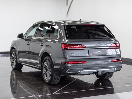2020 Audi Q7 55 TFSI II (4M) Рестайлинг, серый, 5890000 рублей, вид 4