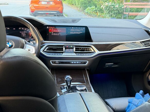 2021 BMW X7 40i I (G07), серый, 6400000 рублей - вид 13