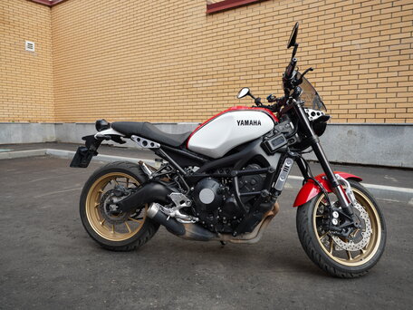 2021 Yamaha XSR900, красный, 819000 рублей, вид 5