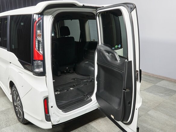 2015 Honda Stepwgn Spada V, белый, 1847000 рублей - вид 10