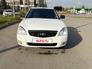 2017 Lada (ВАЗ) Priora I Рестайлинг, белый, 650000 рублей, вид 3