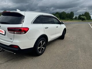 2017 Kia Sorento III Prime, белый, 2900000 рублей, вид 5