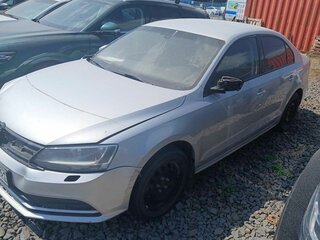 2015 Volkswagen Jetta VI Рестайлинг, серебристый, 560000 рублей, вид 3