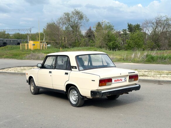 1993 Lada (ВАЗ) 2107, белый, 75000 рублей - вид 2