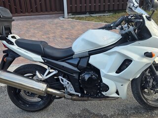2010 Suzuki GSX 1250 FA, белый, 450000 рублей, вид 5
