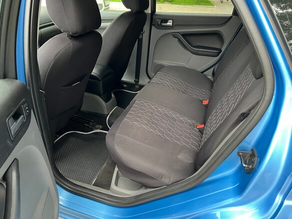 2008 Ford Focus II Рестайлинг, голубой, 500000 рублей - вид 19
