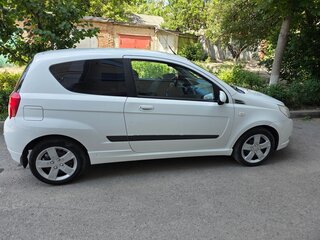 2010 Chevrolet Aveo I Рестайлинг, белый, 500000 рублей, вид 2