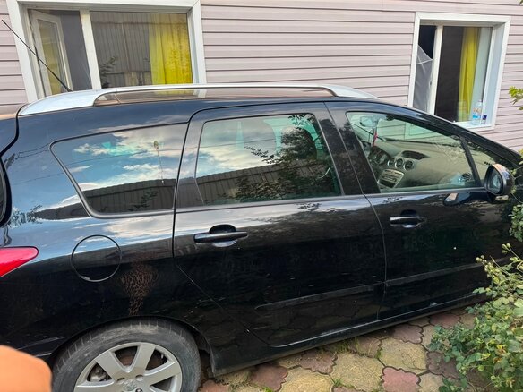 2010 Peugeot 308 I, чёрный, 350000 рублей - вид 5