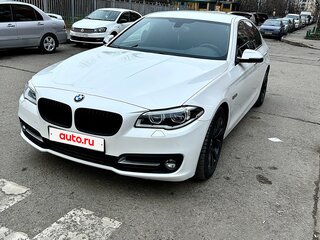 2016 BMW 5 серии 520d VI (F10/F11/F07) Рестайлинг, белый, 2600000 рублей, вид 1