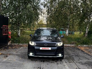 2013 Volkswagen Touareg II, синий, 1990000 рублей, вид 2