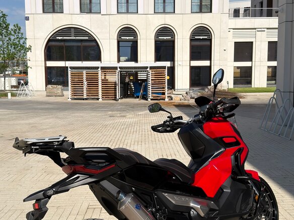 2019 Honda X-ADV, красный, 1150000 рублей - вид 17