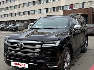 2022 Toyota Land Cruiser 300 Series, чёрный, 8700000 рублей, вид 1