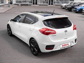 2016 Kia Ceed II Рестайлинг, белый, 1800000 рублей, вид 4